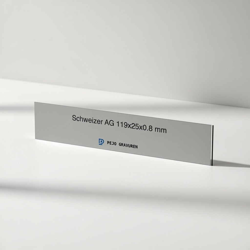 Schweizer Briefkastenschild Kunststoff Silber 119x25 mm mit Gravur