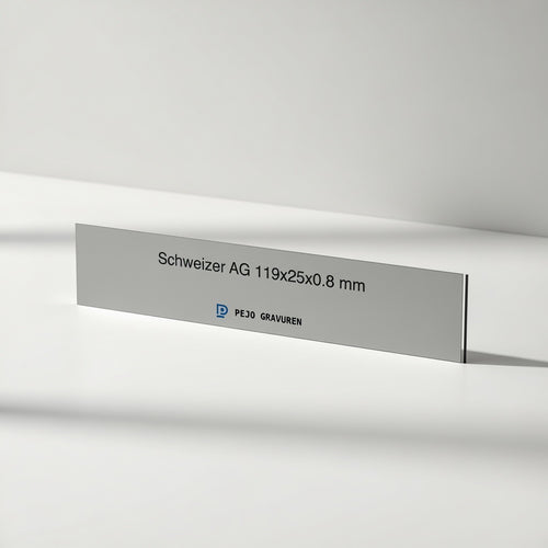 Schweizer Briefkastenschild Kunststoff Silber 119x25 mm mit Gravur